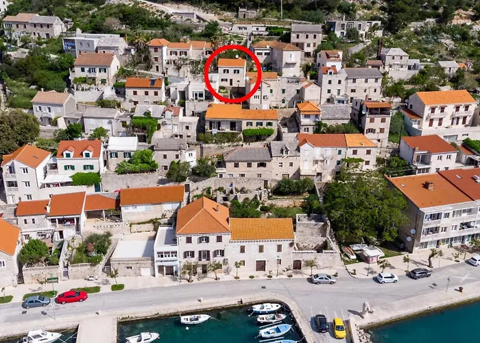 Holiday home Seaside House Pucisca, Brac - 14003